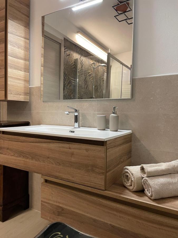 Apartamento Nel Vecchio Borgo Verrès Exterior foto
