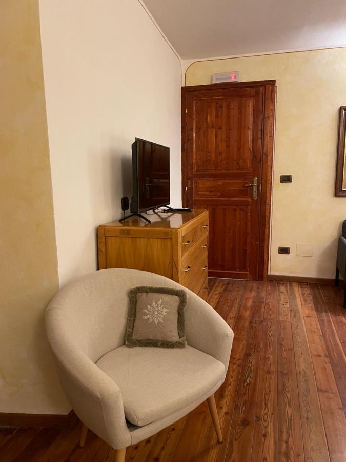Apartamento Nel Vecchio Borgo Verrès Exterior foto